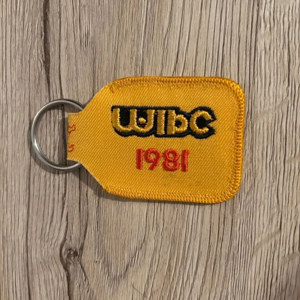 Baltimore MD Crab WBIC Radio 1981 yellow cloth embroidered keychain vintage